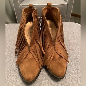 Brown tasseled booties